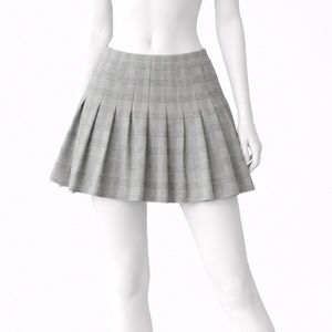 Brandy Melville Black and White Plaid Pleated Skirt (One Size)
